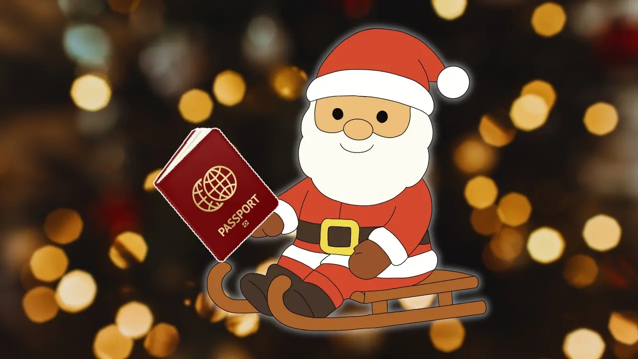 Un sticker de Santa Claus con una pasaporte, en fondo navideño. Foto: Canva