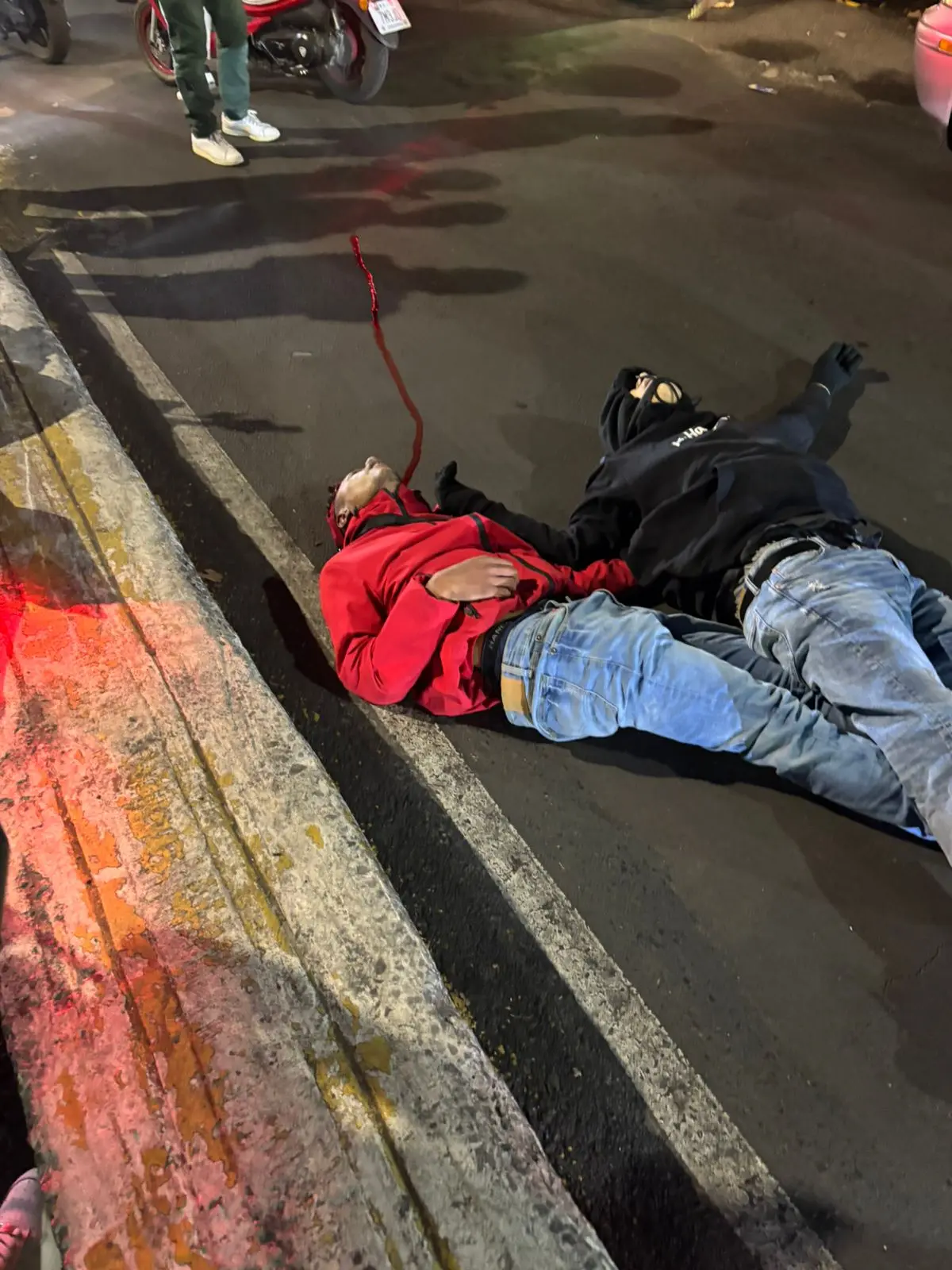 Se registra asesinato doble en la CDMX. Foto: Grupos de emergencia