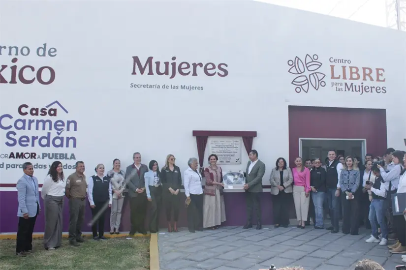 imagen recuadro Alejandro Armenta durante inauguración de casa