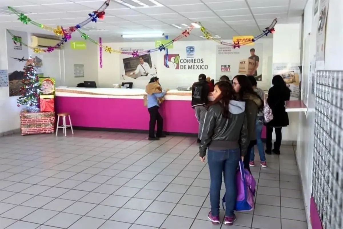 Aseguran que, pese a su esfuerzo diario, enfrentan abandono institucional, sueldos precarios y carencias que ponen en riesgo su seguridad. Foto: Reforma