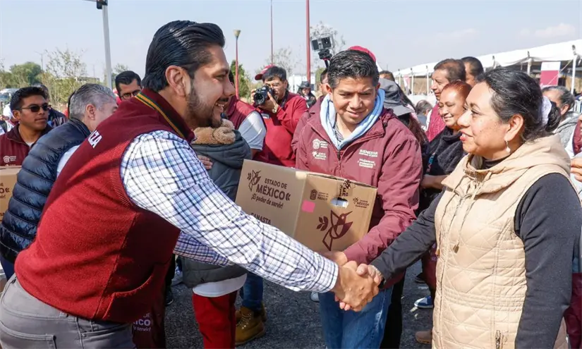 imagen recuadro El programa Canasta del Bienestar incluye apoyo alimentario directo para miles de familias. Foto: X | @Adolfo_Cerqueda