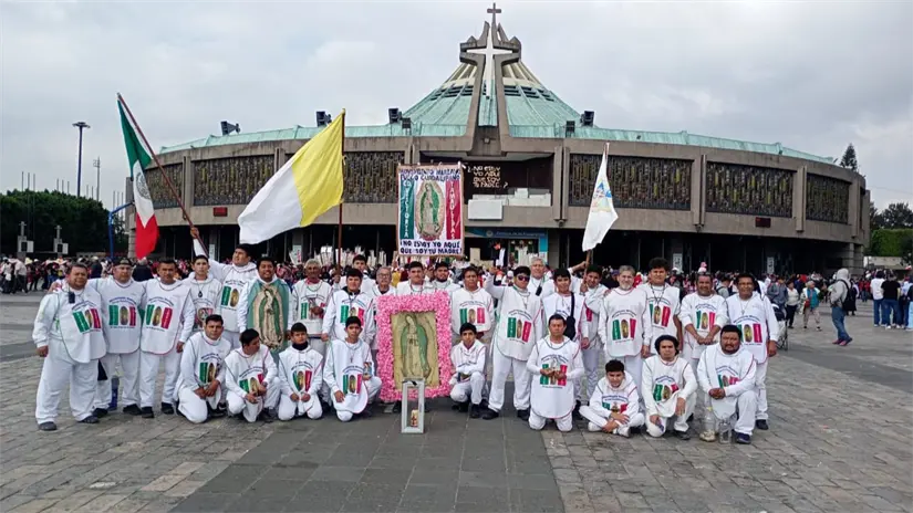 imagen recuadro Los jóvenes reciben el fuego desde la Basílica de Guadalupe para traerlo hasta Ciudad Victoria | Foto: FB Movimiento Mariano Fuego Guadalupano