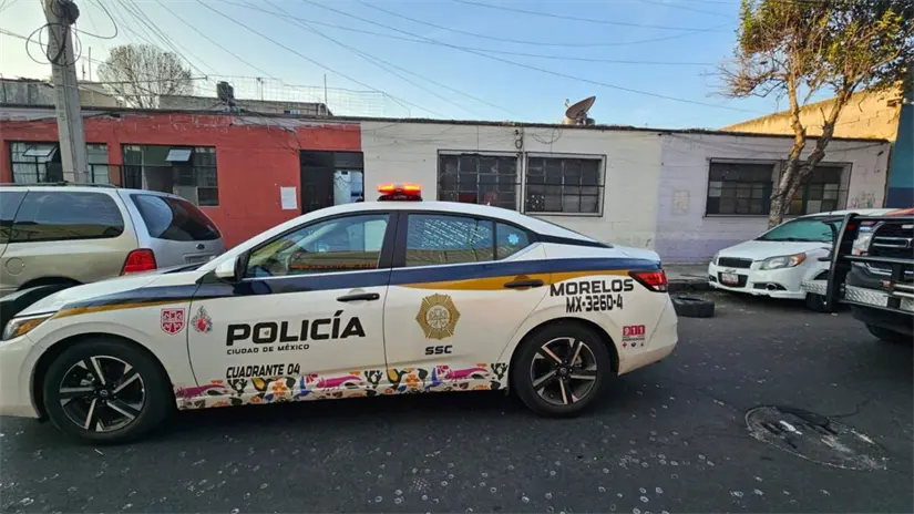 imagen recuadro Patrulla de la SSC en la zona de emergencia por fuga de gas. Foto: Ramón Ramírez