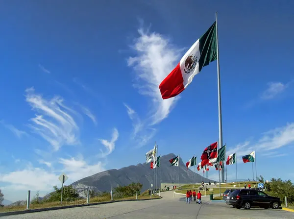 imagen recuadro El Mirador del Asta Bandera del Obispado es uno de los sitios turísticos que no te puedes perder en tu visita a Monterrey. Foto: TuriMéxico