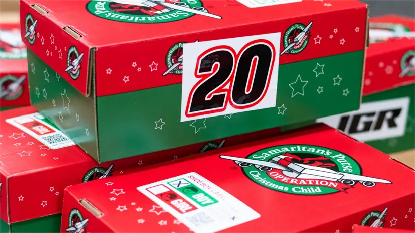 imagen recuadro Las cajitas de regalo contienen juguetes, útiles escolares, artículos de higiene, son empacadas y enviadas, se distribuyen mediante iglesias | Foto: FB Operation Christmas Child