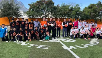 Samuel García inaugura la cancha 372 del Mundialito Escolar