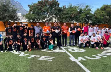Samuel García inaugura la cancha 372 del Mundialito Escolar