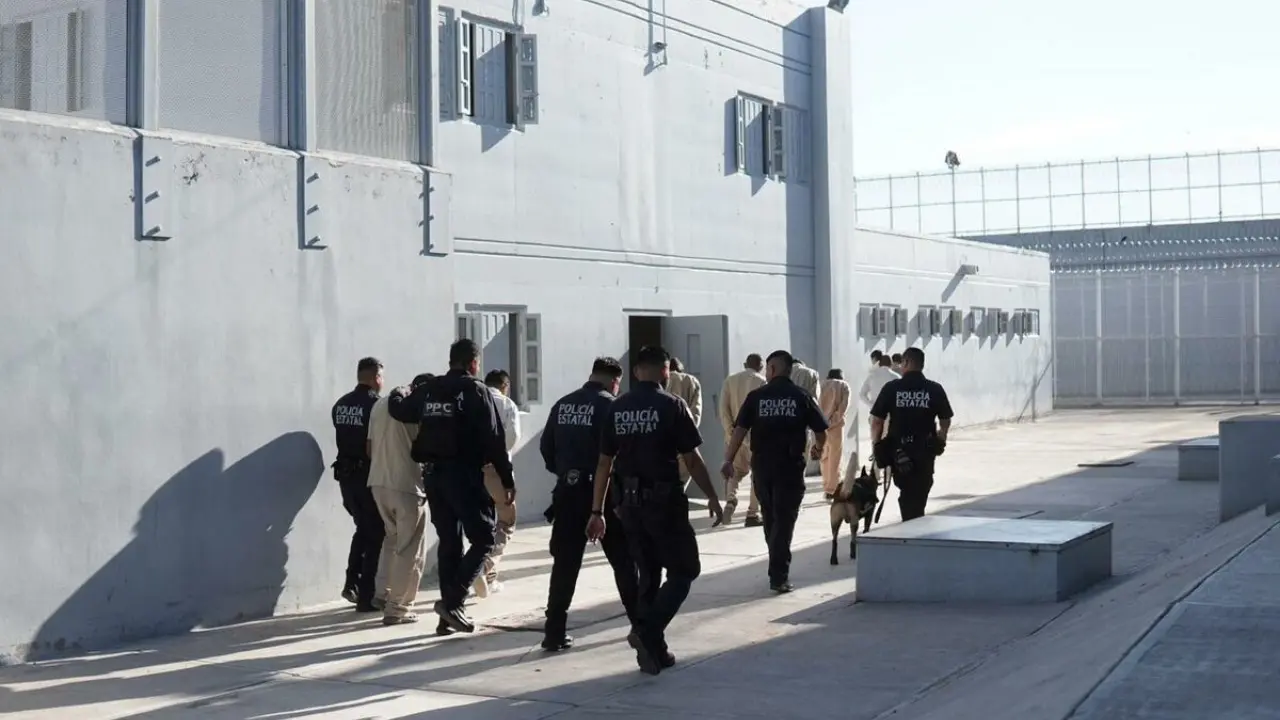 Con este último movimiento, el penal de Monclova alcanza una cifra histórica, mil personas privadas de la libertad trasladadas desde 2023./ Foto: Policía del Estado de Coahuila