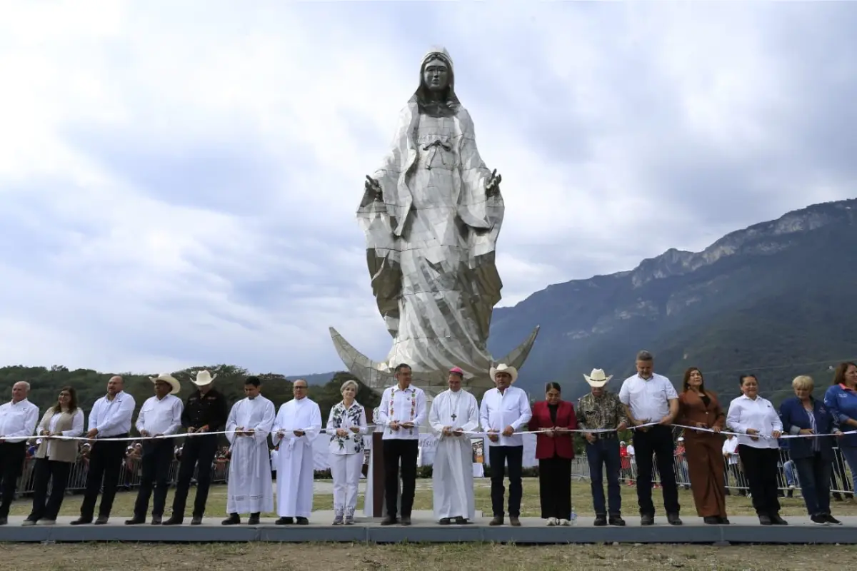 Entrega de la monumental Virgen de la Misericordia en Hidalgo, Tamaulipas. Foto: Gobierno Tamaulipas