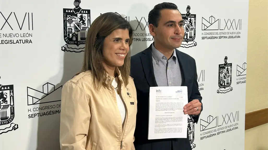 Proponen regular costos de "Maestros Sombra" en colegios privados de Nuevo León