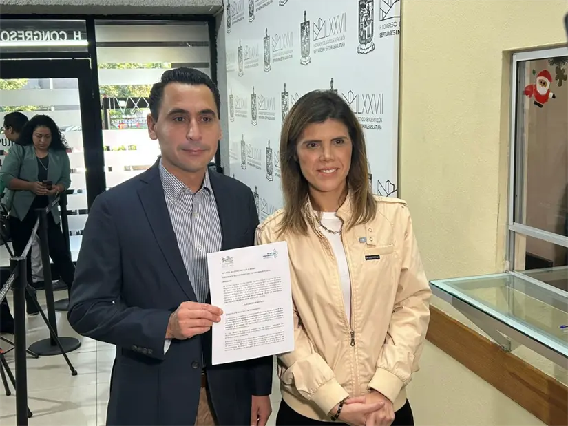 imagen recuadro Se plantea regular los costos de “Maestros Sombra” en colegios privados para atender mejor a estudiantes con neurodivergencias en Nuevo León. Foto: Diego Ovalle