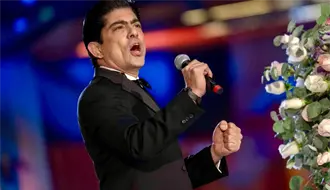 Víctor García le canta a la Virgen morena en la basílica de Guadalupe