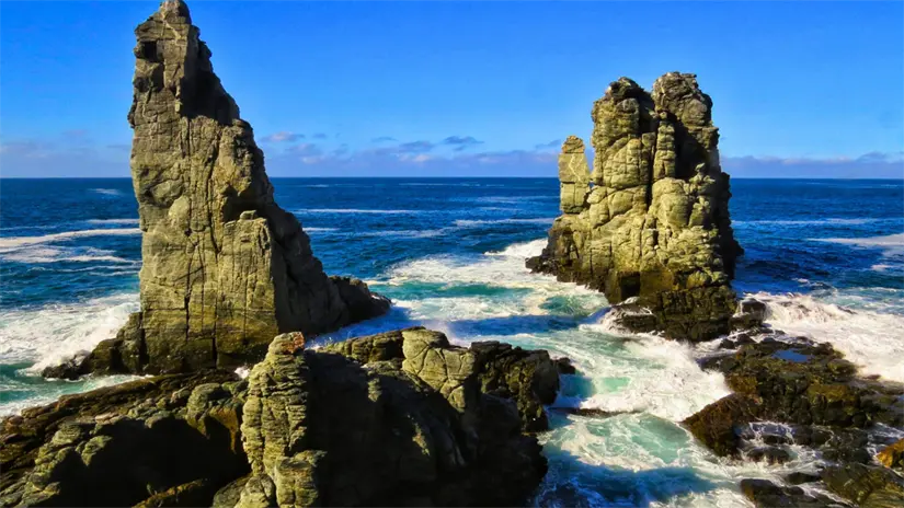 imagen recuadro Las rocas visibles en Punta Lobos pertenecen a un complejo metamórfico jurásico. Foto: Alex Aventura / Facebook