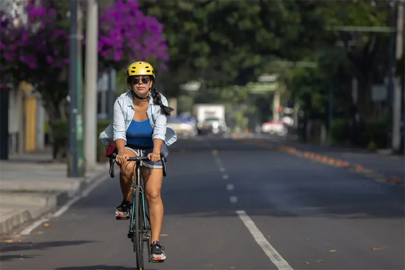 imagen recuadro Ciclista en la CDMX. Foto: Canva