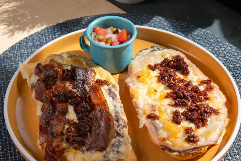 Molletes de panadería La Josefina Foto: Panadería La Josefina