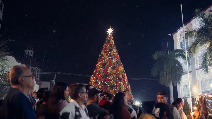 imagen recuadro En la plaza podrás encontrar el pino navideño, artesanías, gastronomía y muchas cosas más | Foto: FB Gobierno del Estado de Tamaulipas