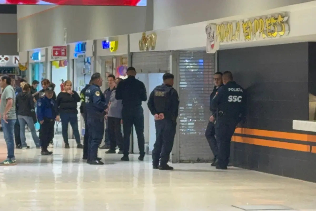 Investigan robo de joyería en plaza comercial de la Gustavo A. Madero. Foto: Luis Antonio Alfaro