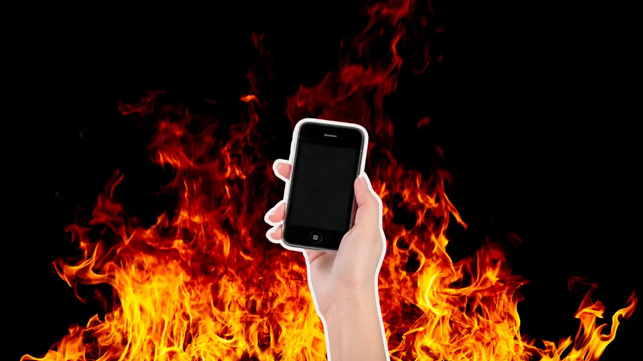 El propietario del inmueble explicó que había dejado cargando un teléfono celular sobre la cama, lo que pudo generar una sobrecarga eléctrica./Foto: Canva