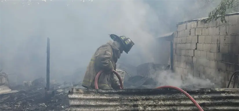 imagen recuadro Incendio en Guadalupe. Foto: Protección Civil de nuevo León.