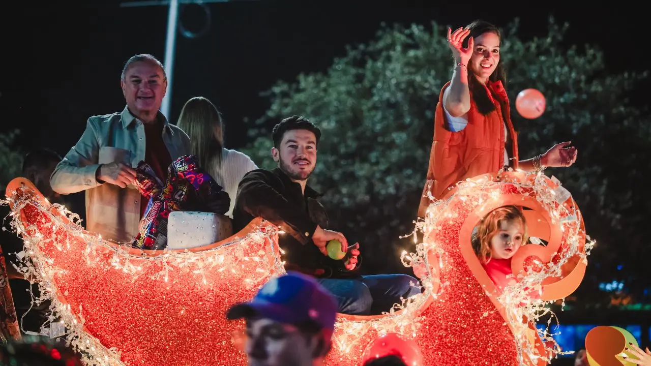 Nuevo León celebra el Desfile Navideño 2025 con gran asistencia Foto: Gobierno de Nuevo León