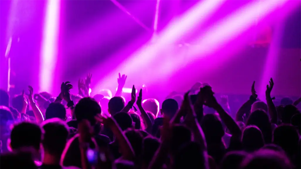 Aseguran bares por presunta trata de personas en San Nicolás