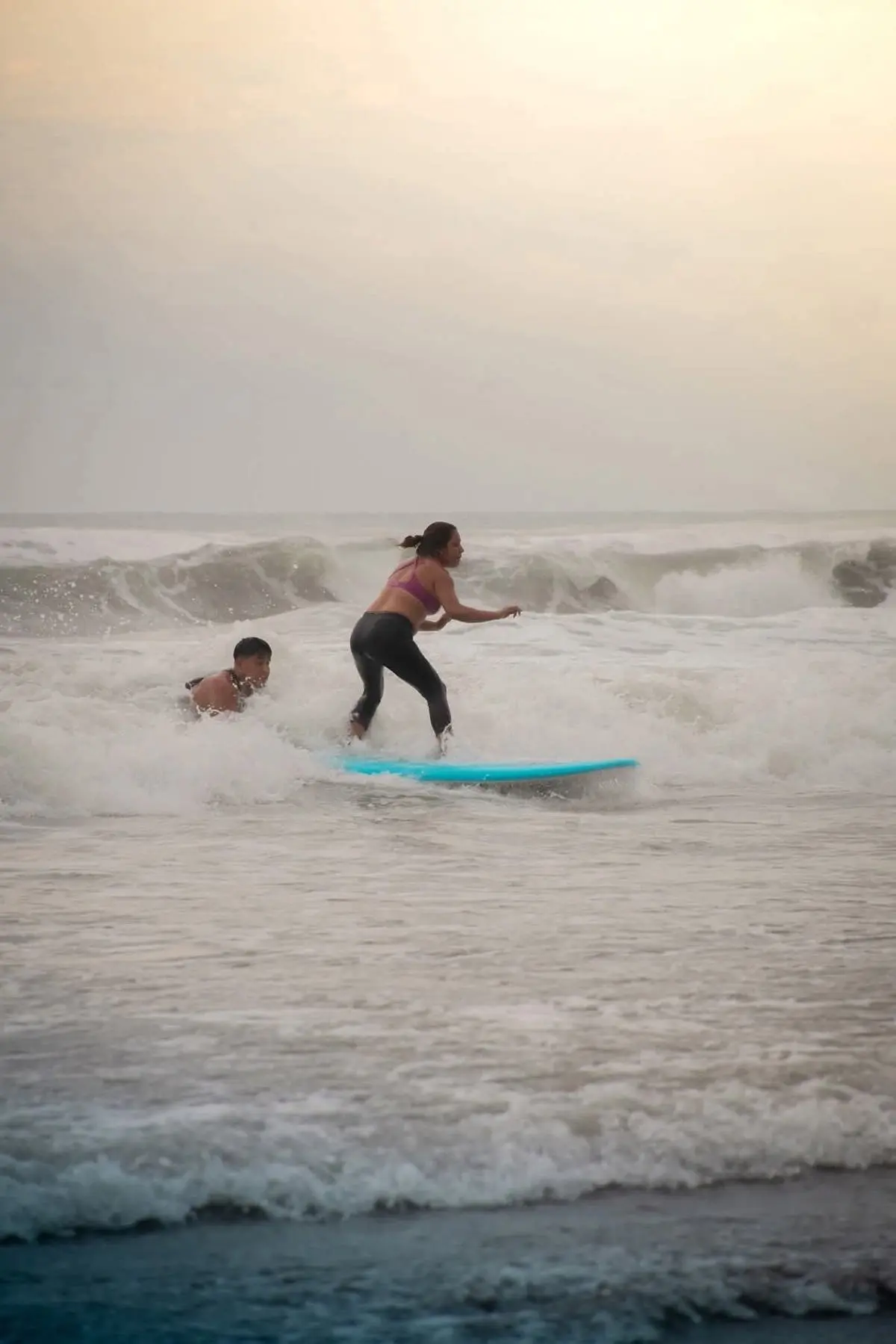 imagen recuadro Playas de Chiapas esperan a surfistas profesionales por primera vez. Foto: Gobierno de Pijijiapan.