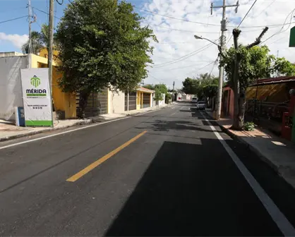Cecilia Patrón entrega repavimentación de calles del fraccionamiento Bosques del Poniente en Mérida
