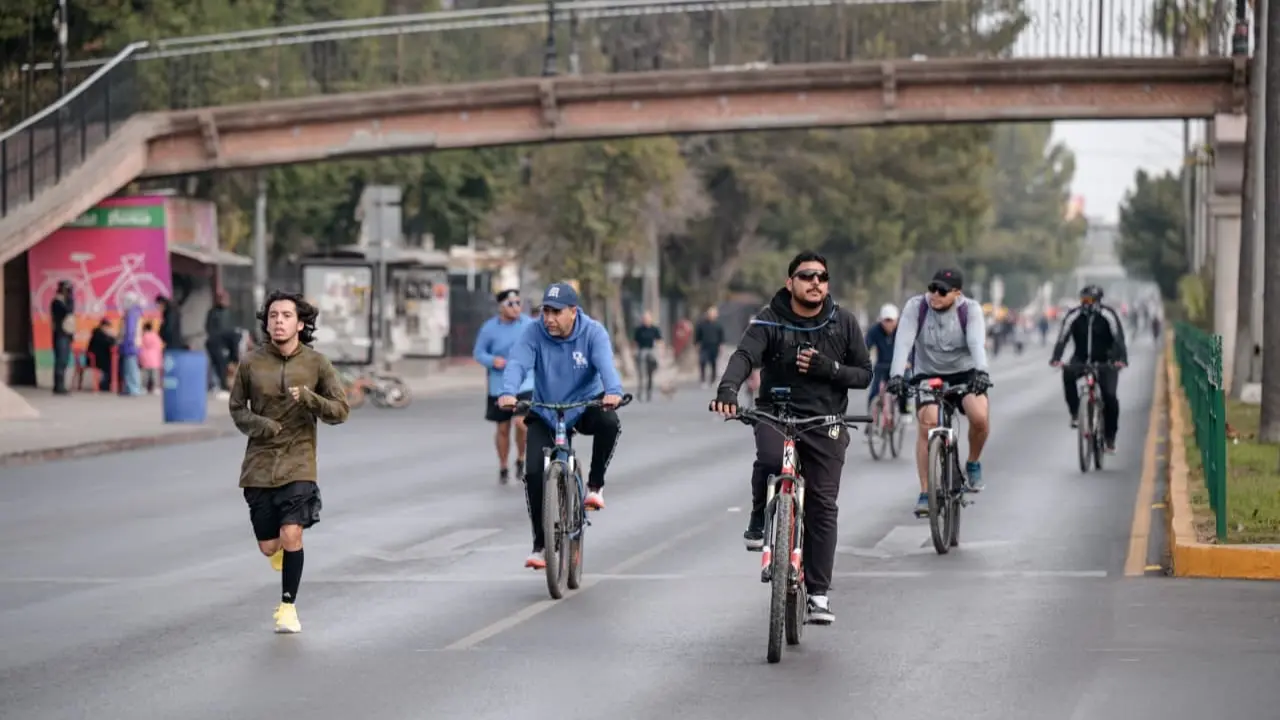 Durante las jornadas también participan elementos de la Comisaría de Seguridad y Protección Ciudadana con acciones de proximidad social./Foto: Gobierno Municipal de Saltillo