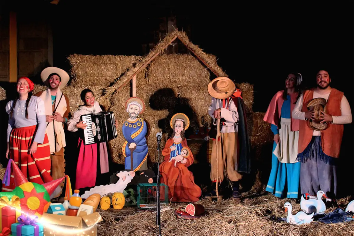 Saltillo celebra la Navidad 2025 con pastorela y donaciones, ¿cómo participar? Foto: Gobierno de CDMX | Seminario de Saltillo Centro Vocacional | Canva