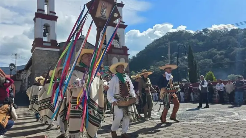 imagen recuadro Trigésimo primer Encuentro Fraternal de Danza de Arrieros Foto: Facebook @Click 21 Noticias :