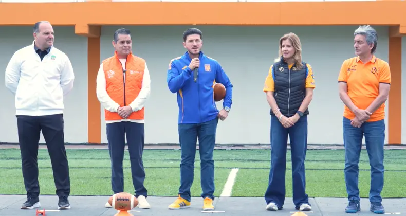 imagen recuadro Gobernador Samuel García Sepúlveda, acompañado por Melody Falcó Díaz, Directora General del INDE Foto: Gobierno de Nuevo León