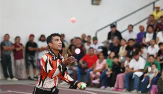 Compañía Daniel Atayde ofrece función de circo en el Cereso de Mérida