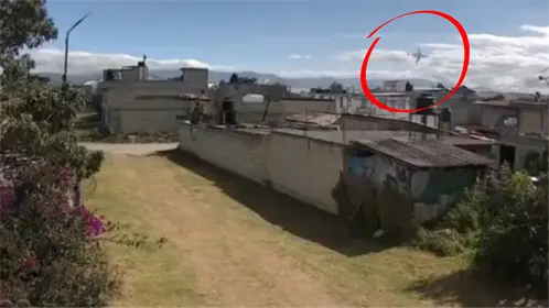 VIDEO | Momento exacto en qué avioneta se desploma en inmediaciones del aeropuerto de Toluca VIDEO | Momento exacto en qué avioneta se desploma en inmediaciones del aeropuerto de Toluca