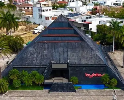 Byblos, la pir&aacute;mide de la noche que atrae a generaciones en Tampico