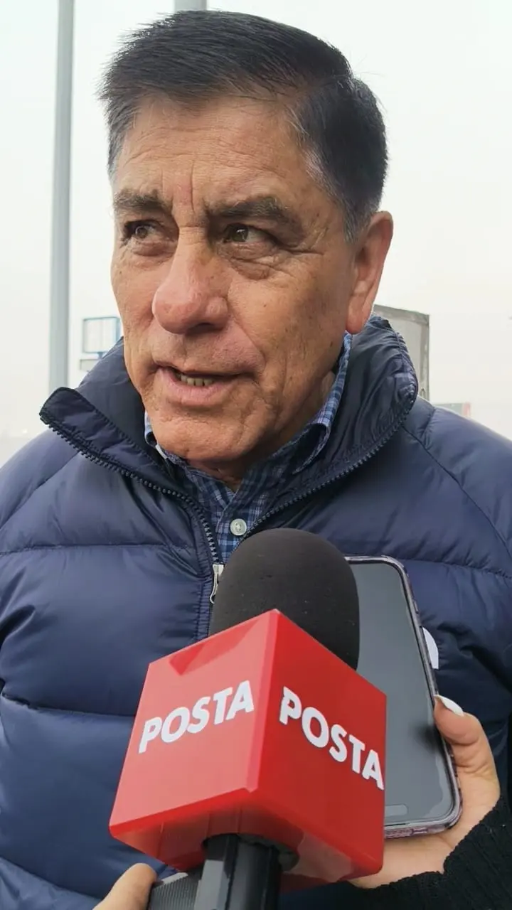 imagen recuadro Francisco Martínez en entrevista con medios de comunicación / Foto: Marco Juárez