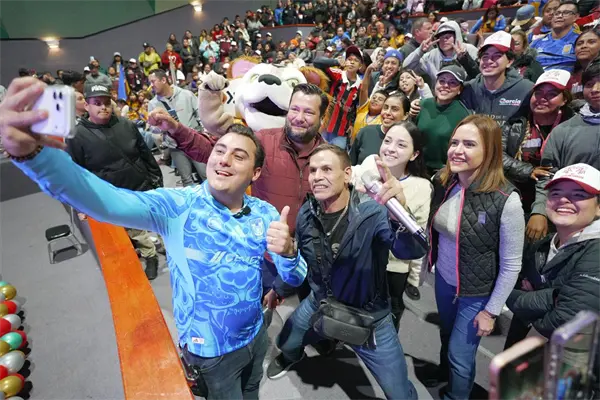 Manuel Guerra Cavazos re&uacute;ne a m&aacute;s de 4 mil personas en carne asada por la final de Tigres vs Toluca