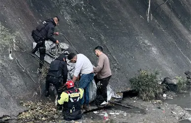 Rescatan a hombre en el Arroyo Topo Chico; presuntamente intenta atentar contra su vida