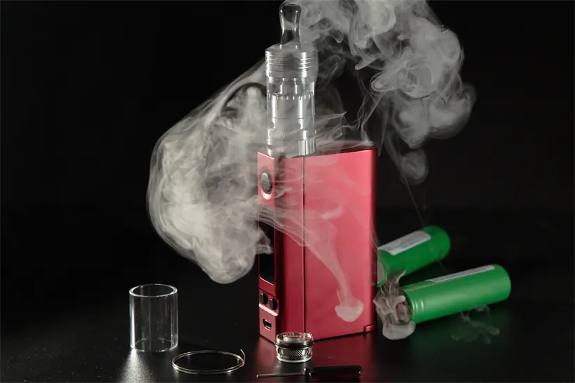 imagen recuadro La venta de cigarrillos electrónicos sigue siendo un desafío en Nuevo León a pesar de la prohibición existente en la ley local. Foto: Canva