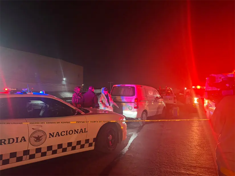 imagen recuadro Autoridades resguardan la zona del accidente Foto: Martín González