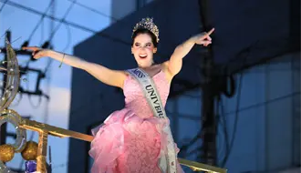 Miles de personas asisten a desfile triunfal de Fátima Bosch en Villahermosa, Tabasco