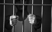 Detienen en Puerto San Carlos a hombre que disparó contra otro; la víctima sobrevivió