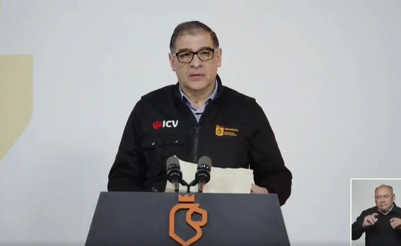 Ramiro Bravo, al hablar sobre los trámites que se han agilizado y han sido muy solicitados al cierre del 2025. Foto: Facebook Gobierno de Nuevo León.