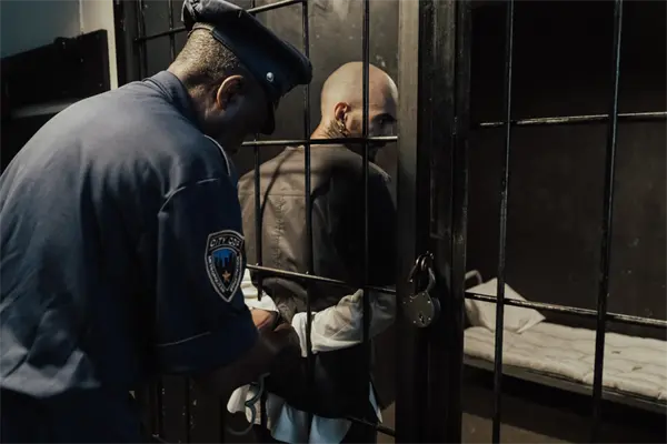 De pesadilla: 7 hombres armados asaltaron una vivienda en Cabo San Lucas; están detenidos De pesadilla: 7 hombres armados asaltaron una vivienda en Cabo San Lucas; están detenidos