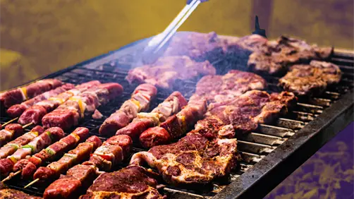 Futbol, fuego y convivencia: el idioma universal de la carne asada en Monterrey Futbol, fuego y convivencia: el idioma universal de la carne asada en Monterrey