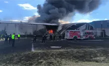 Recuperan diez cuerpos tras accidente aéreo en Toluca y FGR inicia peritajes en el sitio Recuperan diez cuerpos tras accidente aéreo en Toluca y FGR inicia peritajes en el sitio