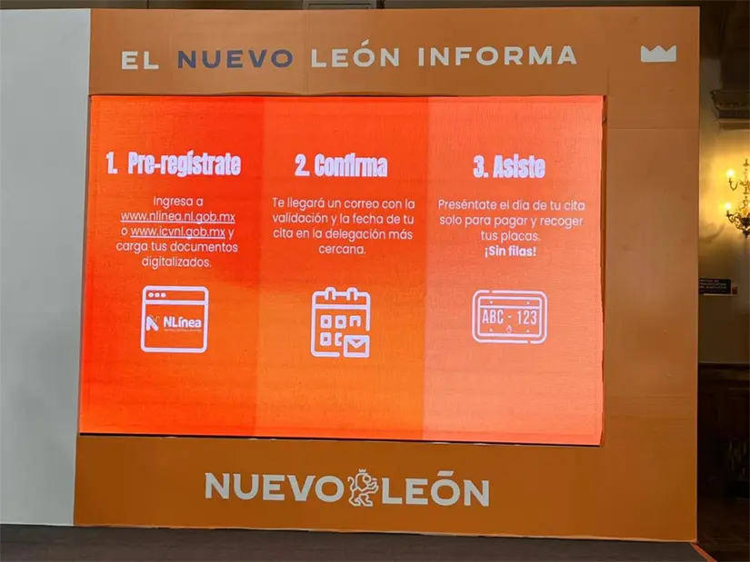 imagen recuadro Ramiro Bravo encargado de Control Vehicular explicó el proceso para hacer el trámite vehicular en linea. Foto: Yarince Torres Gutiérrez.