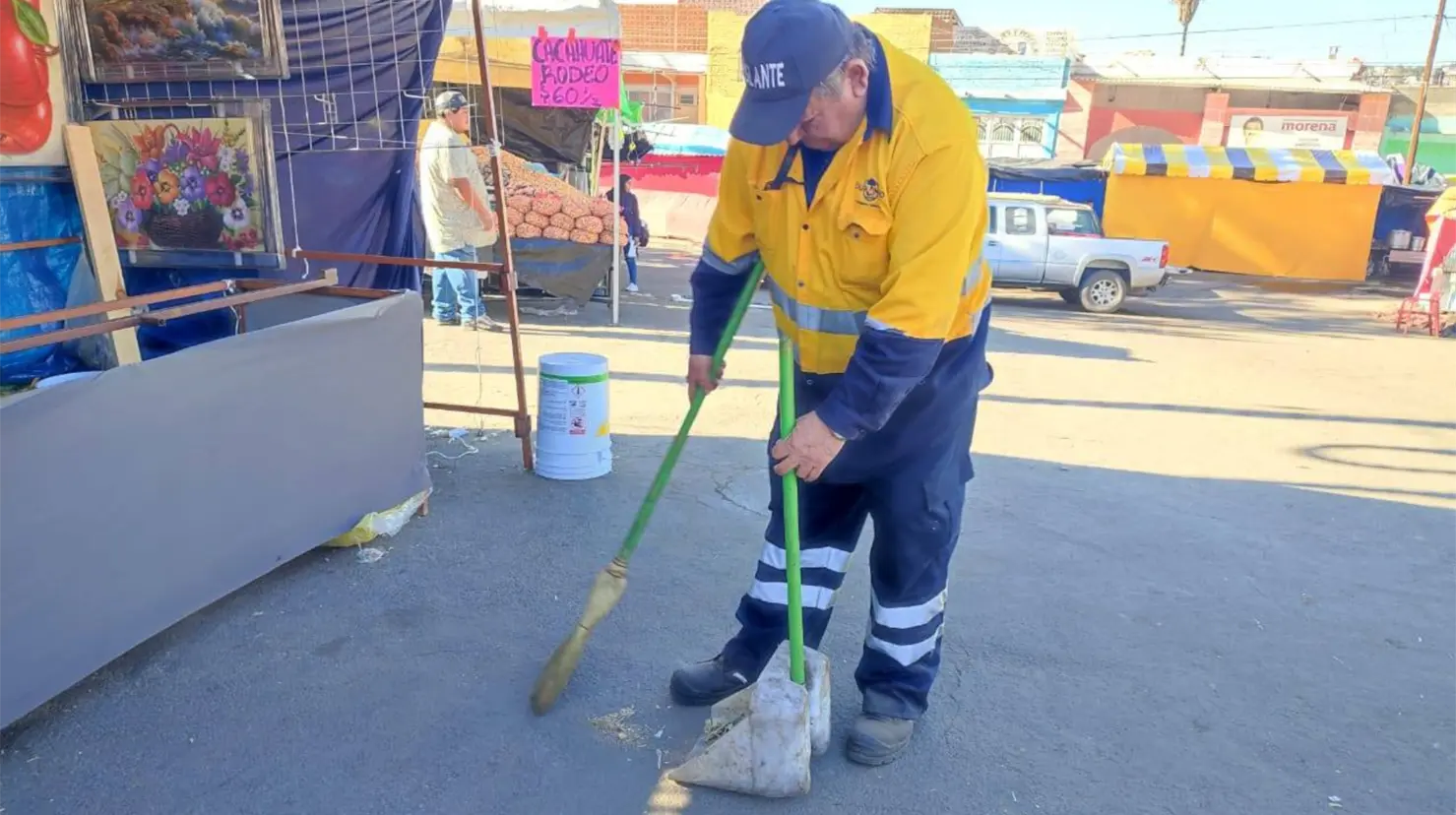 Durante esta temporada los trabajadores de Servicios Públicos trabajan en tres turnos. Foto: Cortesía.