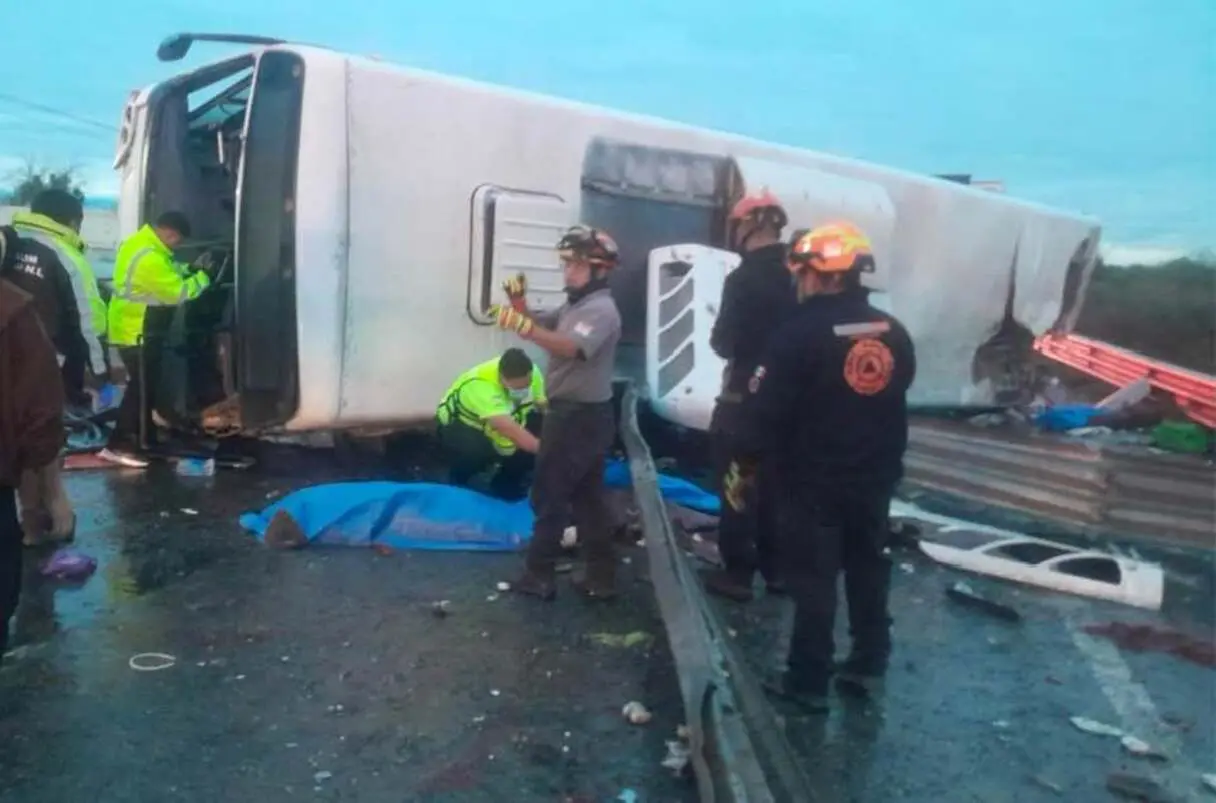 El accidente vial se dio en la carretera a Miguel Alemán, en Apodaca el pasado domingo 14 de diciembre. Foto: Protección Civil de Nuevo León.