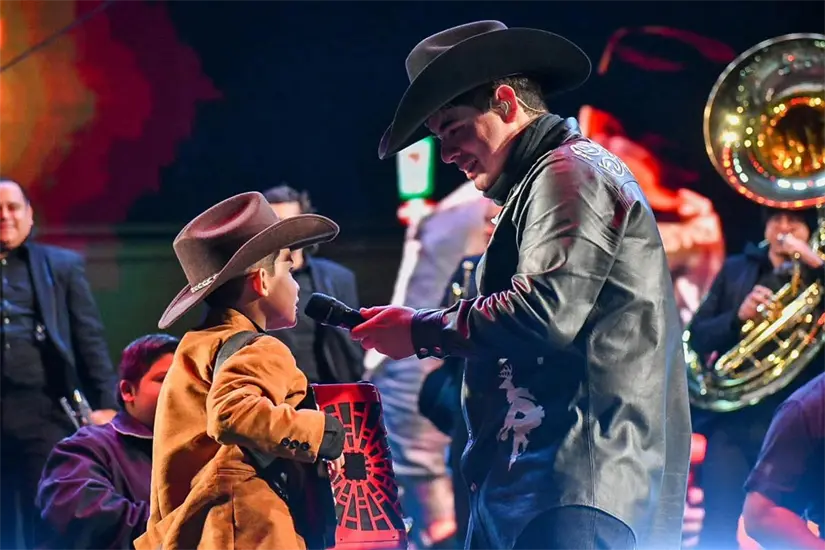 Alfredo Olivas Pagina Facebook Alfredo Olivas