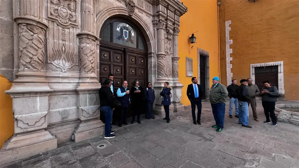 Esto hacen y har&aacute;n los sindicatos de la UJED para exigir el pago de los aguinaldos pendientes